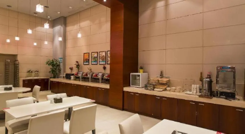 Jinjiang Inn Style Xinyang Railway Station Tianrun Plaza Hotel Xinyang (Henan)